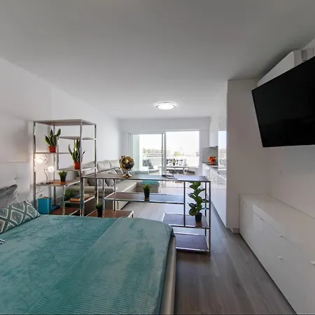 Апартаменты Park Royal 1 *