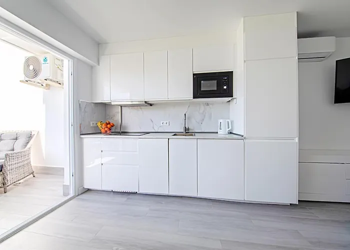 Park Royal 1 * أذيخي